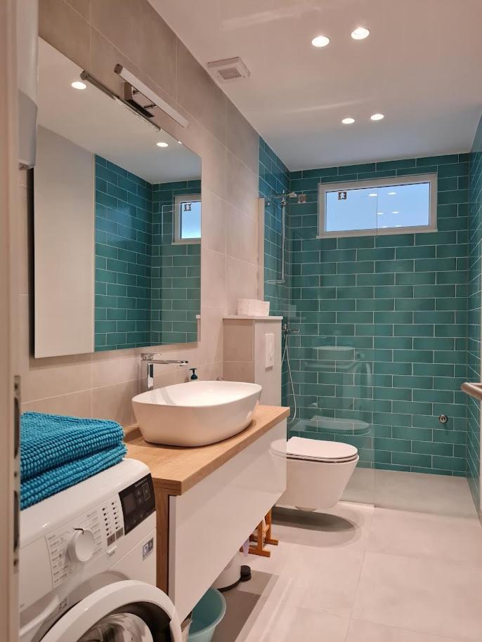 Beachfront Comfort Apartments Sinajko Podgora Zewnętrze zdjęcie