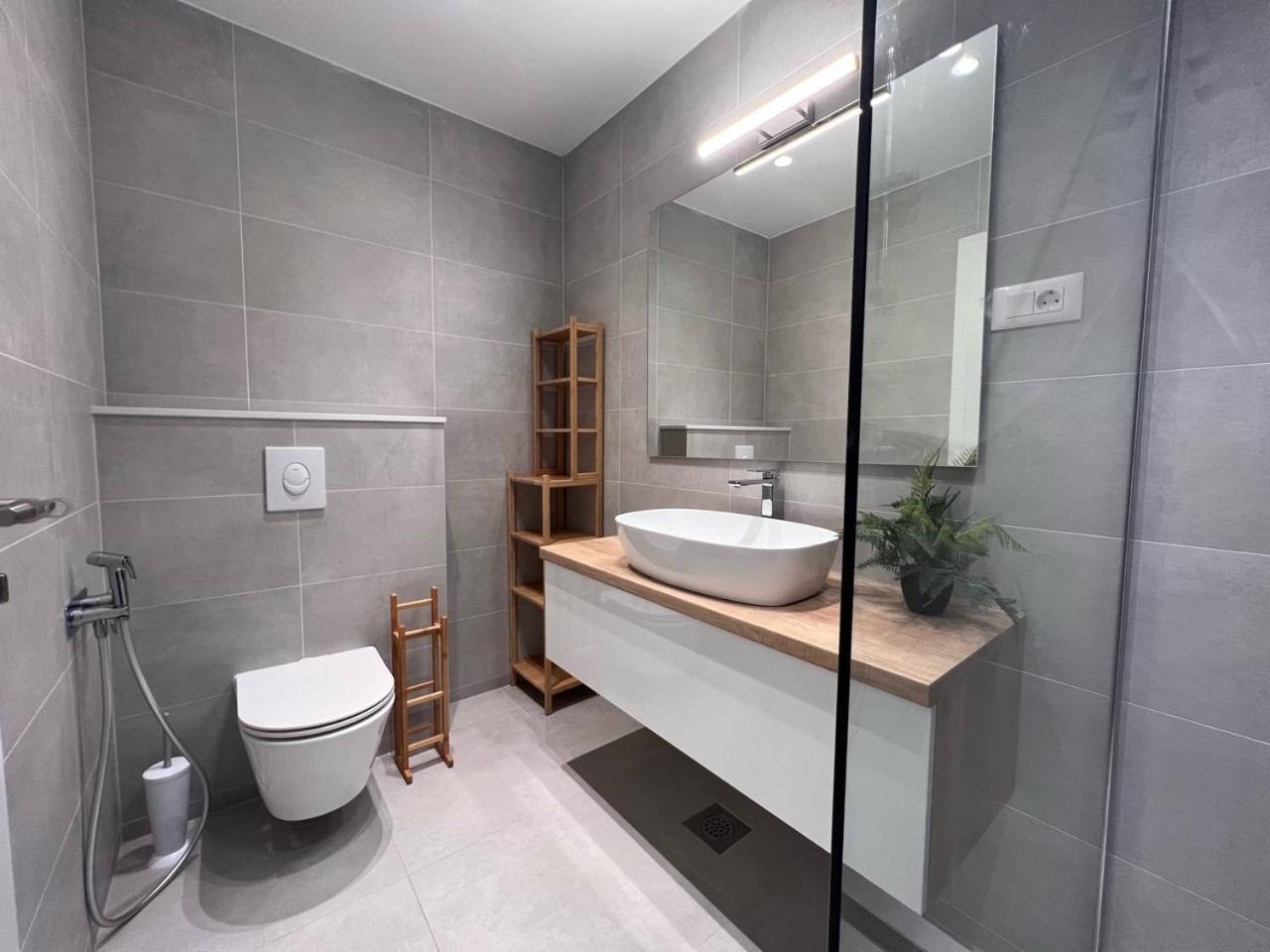 Beachfront Comfort Apartments Sinajko Podgora Zewnętrze zdjęcie