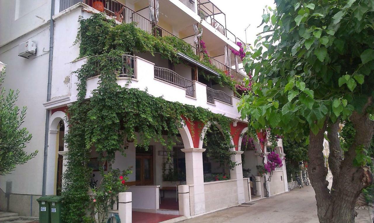 Beachfront Comfort Apartments Sinajko Podgora Zewnętrze zdjęcie